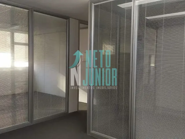 Conjunto com 174m², para alugar, no bairro Moema em São Paulo