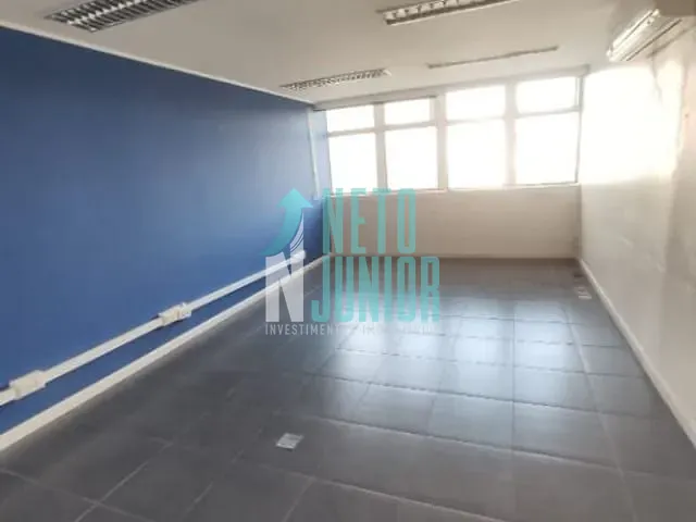 Conjunto com 359m², para alugar, no bairro Jardim Paulistano em São Paulo