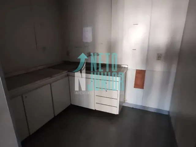 Conjunto com 220m², para alugar, no bairro Jardim Paulistano em São Paulo