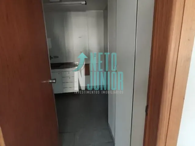 Conjunto com 220m², para alugar, no bairro Jardim Paulistano em São Paulo