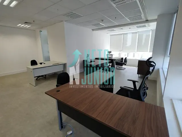 Conjunto com 261m², para alugar, no bairro Cidade Monções em São Paulo