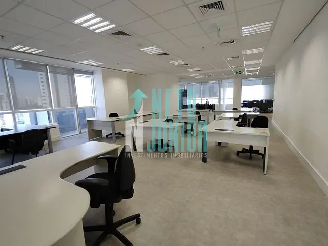 Conjunto com 261m², para alugar, no bairro Cidade Monções em São Paulo