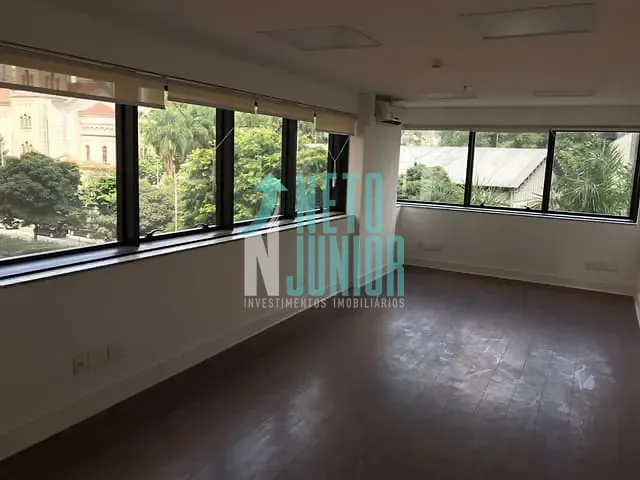 Conjunto com 32m², para alugar, no bairro Jardim Paulista em São Paulo