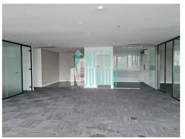 Conjunto com 200m², para alugar, no bairro Brooklin Paulista em São Paulo