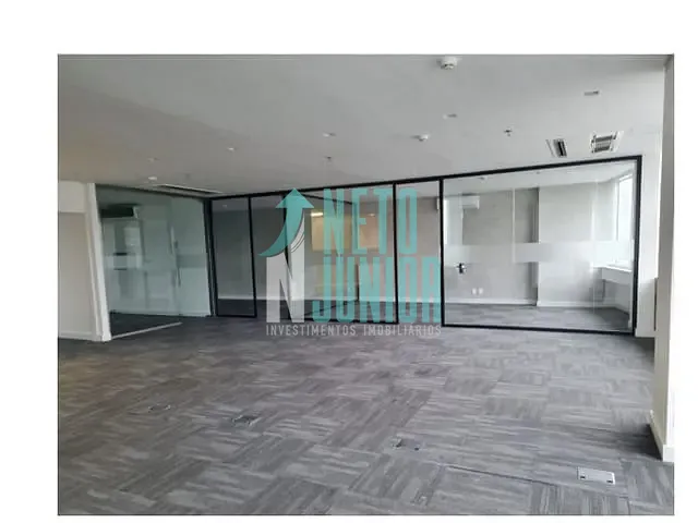 Conjunto com 200m², para alugar, no bairro Brooklin Paulista em São Paulo