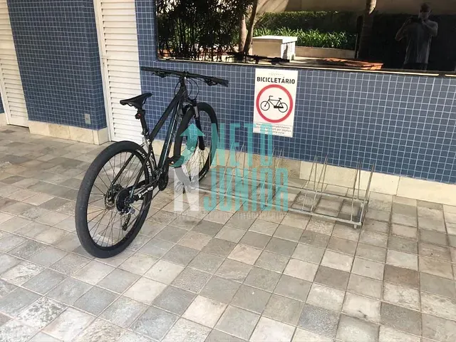 Conjunto com 246m², à venda ou para alugar, no bairro Brooklin Paulista em São Paulo
