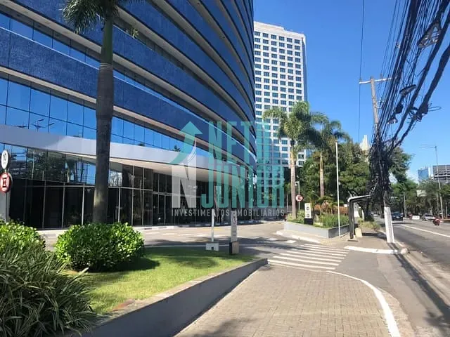 Conjunto com 246m², à venda ou para alugar, no bairro Brooklin Paulista em São Paulo