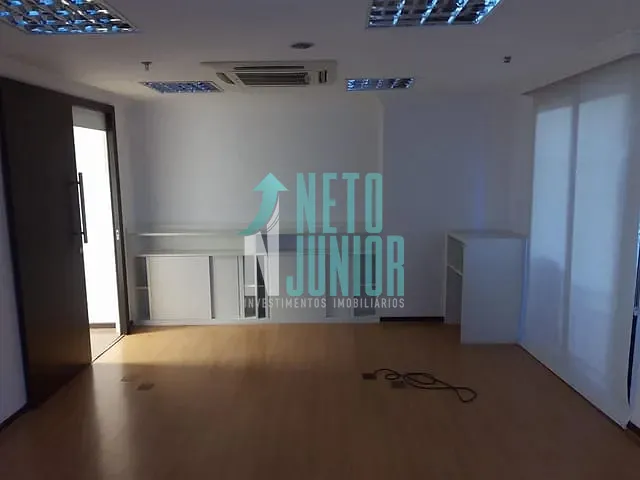 Conjunto com 120m², à venda, no bairro Jardim Paulista em São Paulo