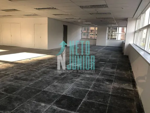 Conjunto com 448m², para alugar, no bairro Vila Olímpia em São Paulo