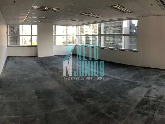 Conjunto com 448m², para alugar, no bairro Vila Olímpia em São Paulo