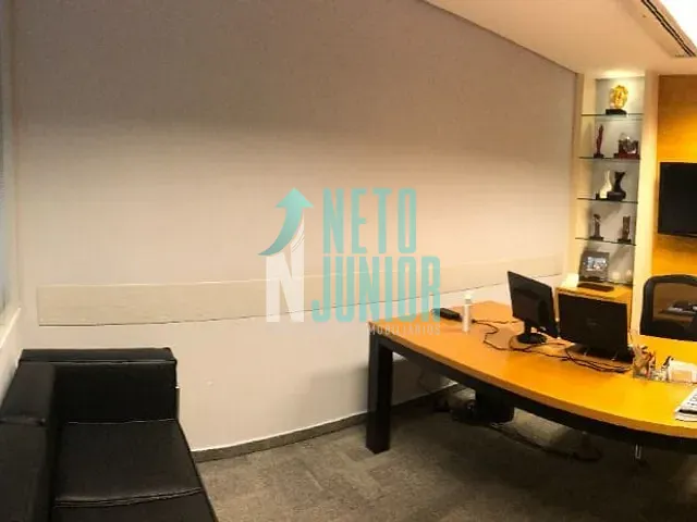 Conjunto com 224m², à venda ou para alugar, no bairro Vila Olímpia em São Paulo