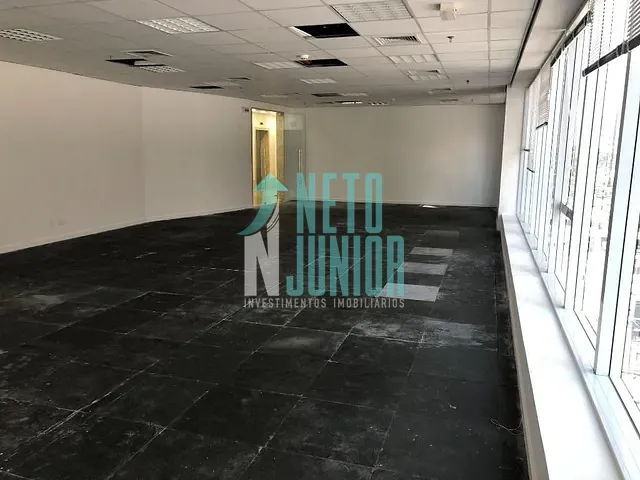 Conjunto com 461m², para alugar, no bairro Vila Olímpia em São Paulo