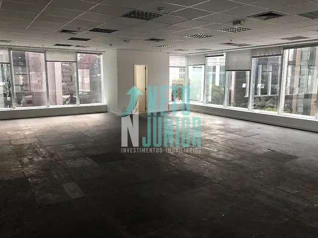 Conjunto com 222m², para alugar, no bairro Vila Olímpia em São Paulo