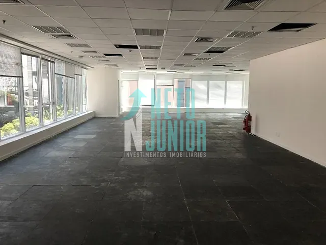 Conjunto com 222m², para alugar, no bairro Vila Olímpia em São Paulo