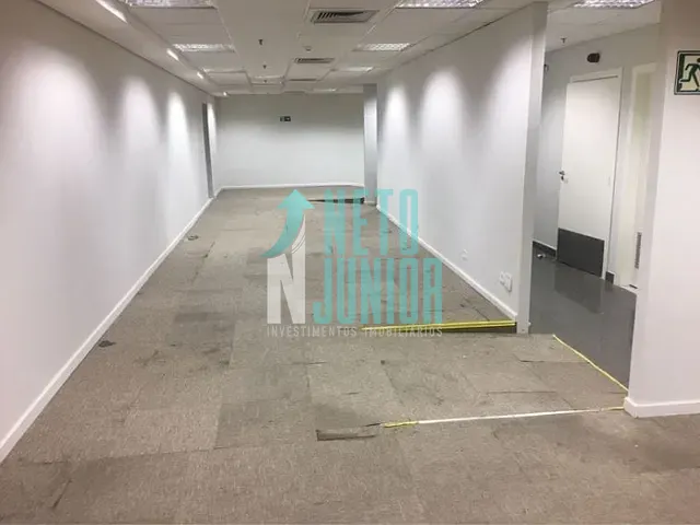 Conjunto com 792m², para alugar, no bairro Bela Vista em São Paulo