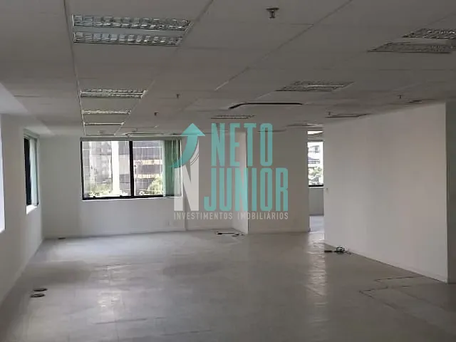 Conjunto com 162m², para alugar, no bairro Itaim Bibi em São Paulo
