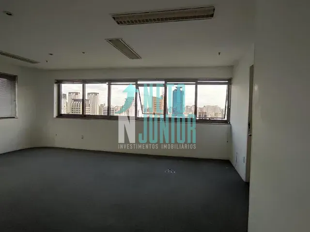 Conjunto com 311m², para alugar, no bairro Moema em São Paulo