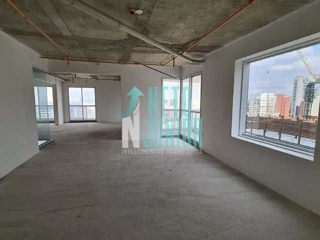 Conjunto com 512m², para alugar, no bairro Liberdade em São Paulo