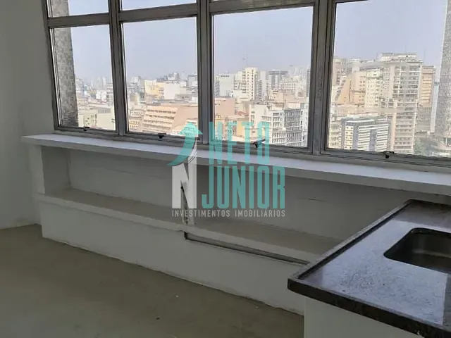Conjunto com 846m², para alugar, no bairro República em São Paulo