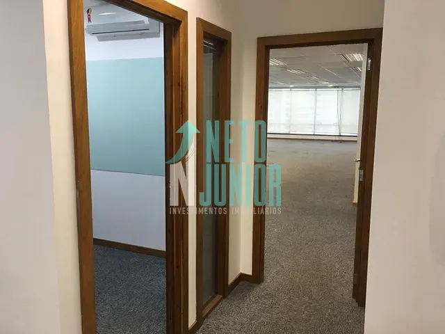 Conjunto com 330m², para alugar, no bairro Itaim Bibi em São Paulo