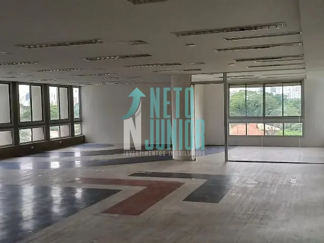 Conjunto com 370m², para alugar, no bairro Itaim Bibi em São Paulo