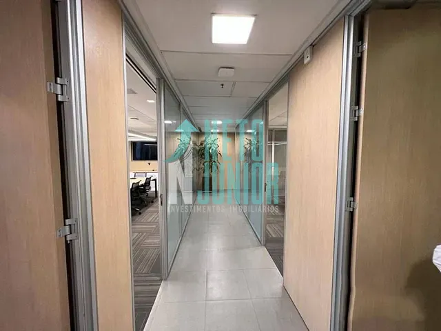 Conjunto com 241m², para alugar, no bairro Itaim Bibi em São Paulo