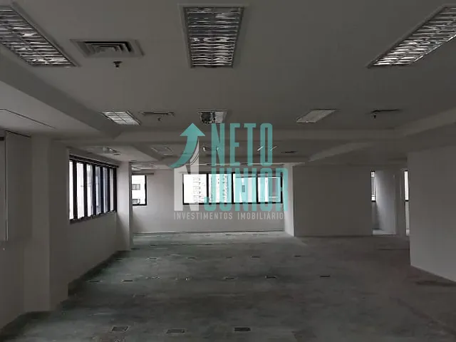 Conjunto com 300m², para alugar, no bairro Vila Nova Conceição em São Paulo