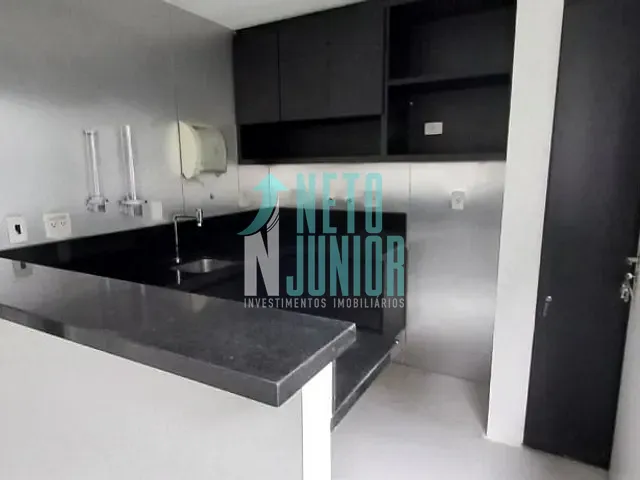 Conjunto com 300m², para alugar, no bairro Vila Nova Conceição em São Paulo