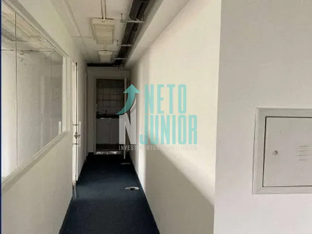 Conjunto com 140m², para alugar, no bairro Brooklin Paulista em São Paulo