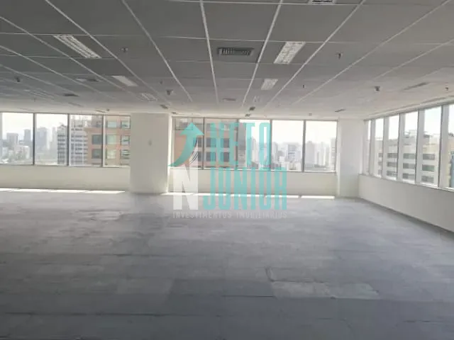 Conjunto com 1742m², para alugar, no bairro Jardim Dom Bosco em São Paulo