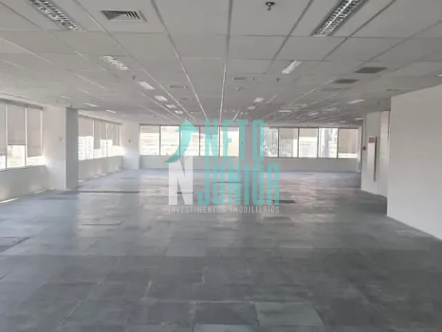Conjunto com 1809m², para alugar, no bairro Jardim Dom Bosco em São Paulo