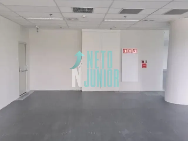 Conjunto com 375m², para alugar, no bairro Jardim Dom Bosco em São Paulo