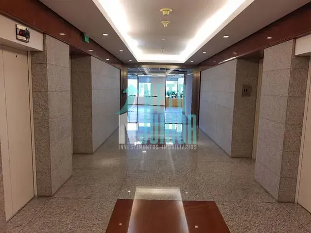 Conjunto com 1675m², para alugar, no bairro Jardim Dom Bosco em São Paulo