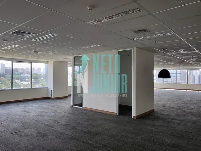 Conjunto com 758m², para alugar, no bairro Jardim Dom Bosco em São Paulo