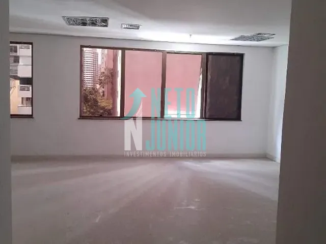 Conjunto com 120m², à venda, no bairro Jardim Paulistano em São Paulo
