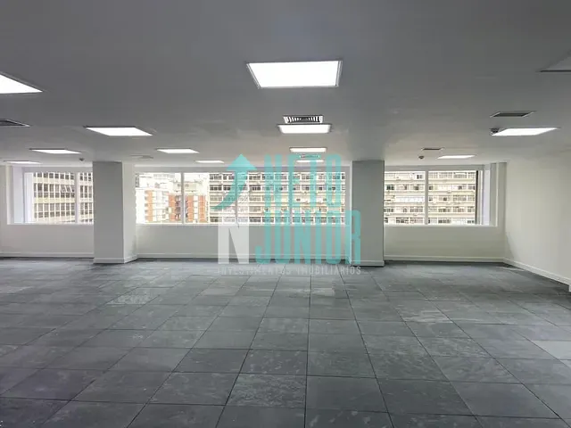Conjunto com 133m², à venda ou para alugar, no bairro Jardim das Acácias em São Paulo