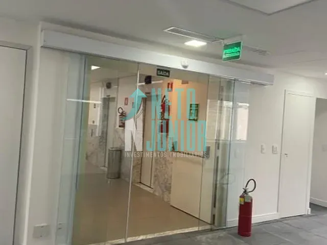 Conjunto com 133m², à venda ou para alugar, no bairro Jardim das Acácias em São Paulo