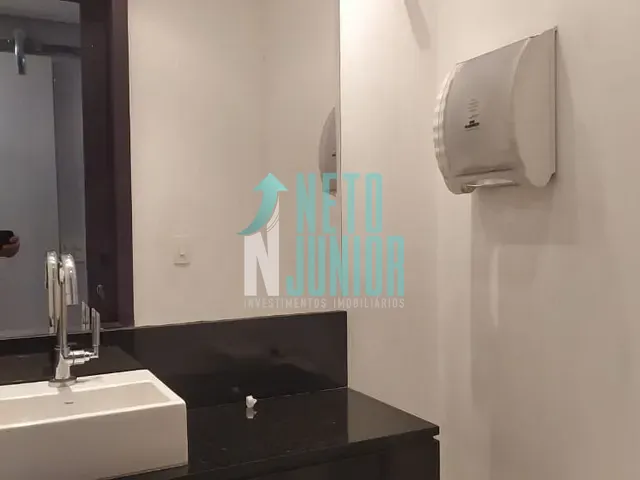 Conjunto comercial com 112m², para alugar, no bairro Moema em São Paulo