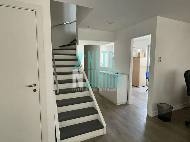 Conjunto com 155m², para alugar, no bairro Moema em São Paulo