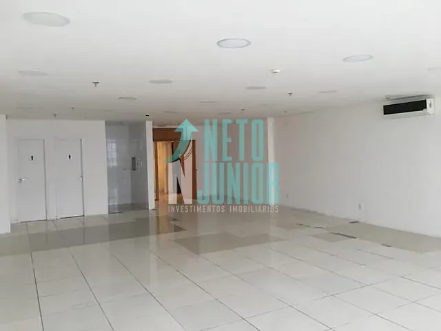 Conjunto com 247m², à venda ou para alugar, no bairro Brooklin Paulista em São Paulo