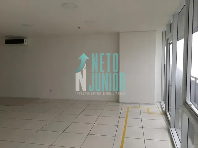 Conjunto com 115m², para alugar, no bairro Brooklin Paulista em São Paulo