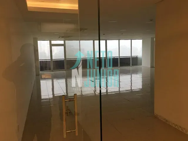 Conjunto com 132m², para alugar, no bairro Brooklin Paulista em São Paulo