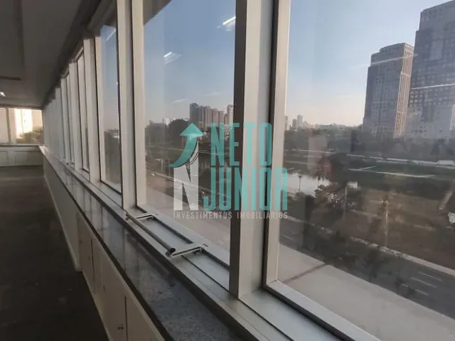 Conjunto com 513m², para alugar, no bairro Brooklin Paulista em São Paulo