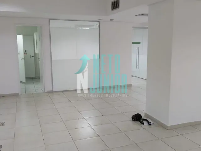Conjunto com 240m², para alugar, no bairro Jardim Paulistano em São Paulo