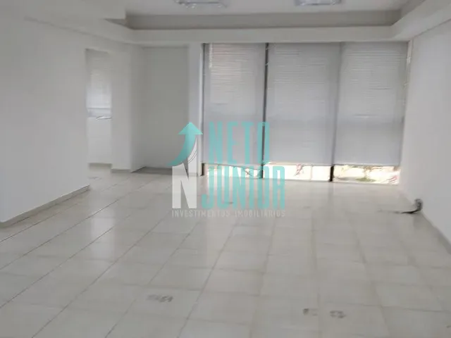 Conjunto com 240m², para alugar, no bairro Jardim Paulistano em São Paulo