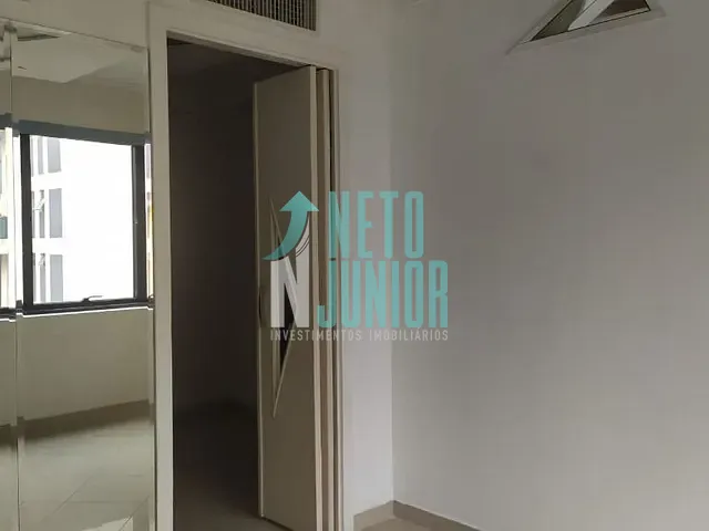 Conjunto com 60m², à venda, no bairro Moema em São Paulo
