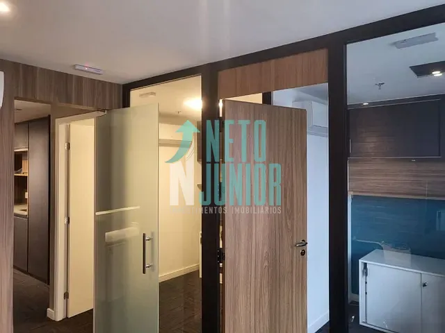 Conjunto com 90m², à venda ou para alugar, no bairro Santo Amaro em São Paulo