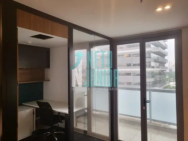 Conjunto com 90m², à venda ou para alugar, no bairro Santo Amaro em São Paulo