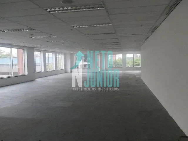 Conjunto com 1665m², para alugar, no bairro Chácara Santo Antônio em São Paulo