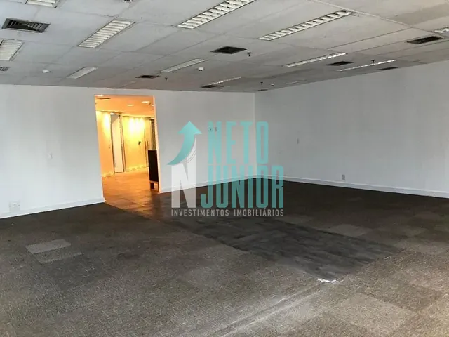 Conjunto com 156m², para alugar, no bairro Jardim Paulistano em São Paulo